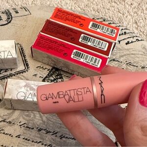 MAC COSMETICS BIANCA B LIPSTICK